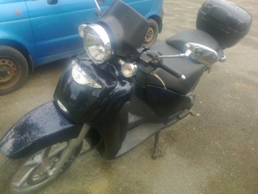 Motociclu Aprilia furat din Italia, descoperit în Constanţa